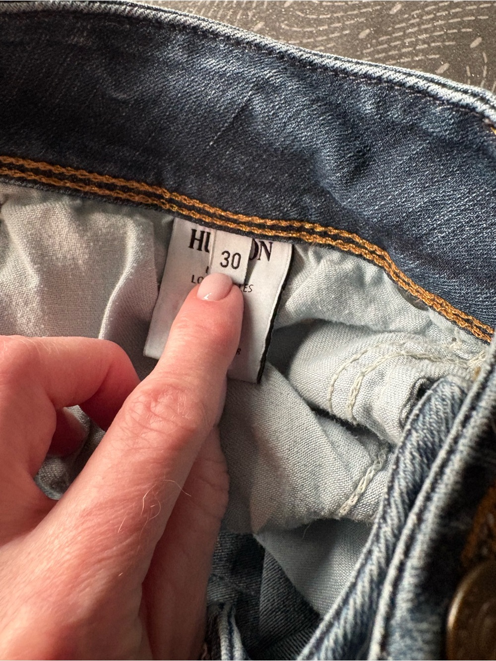 Hudson Jeans women’s  Dark Blue Denim with Contrast Stitching - Picture 4 of 8